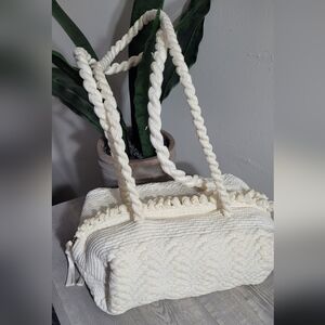 Vintage Off White Woven Handbag Purse